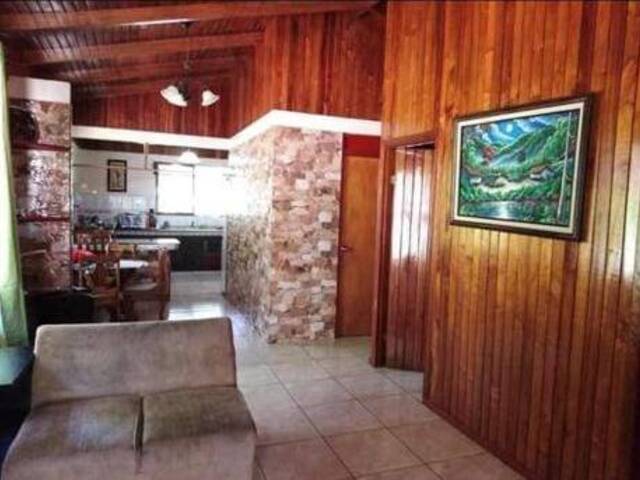 #33 - Casa para Venta en Coto Brus - P